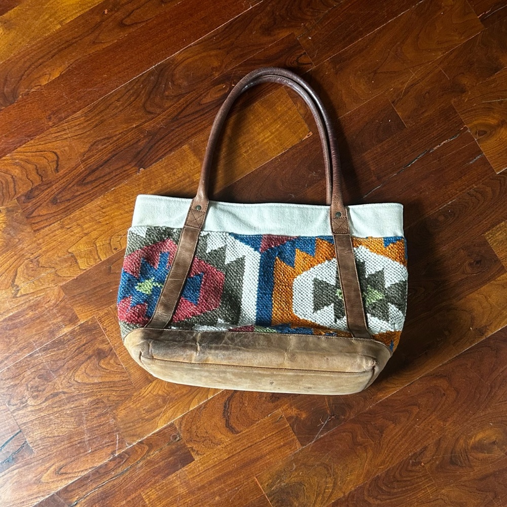 Noonday Sojourner Bag - Picture 4 of 4